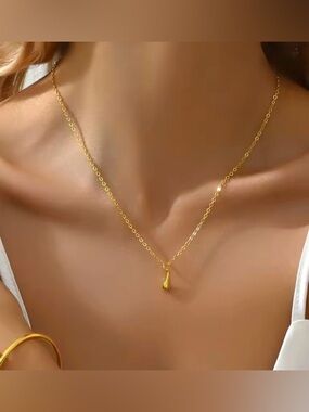 NEW Drip Drop Necklace 18k Gold Plate Liquid Molten Metal Teardrop AP20